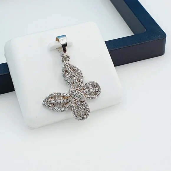 - 925 Sterling Silver Cubic Zirconia Pendant, UU1P6A6032